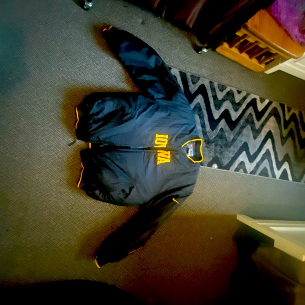 Nike Iowa Hawkeyes puffer